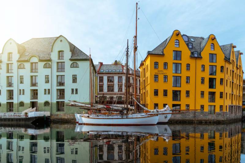 alesund art noveau