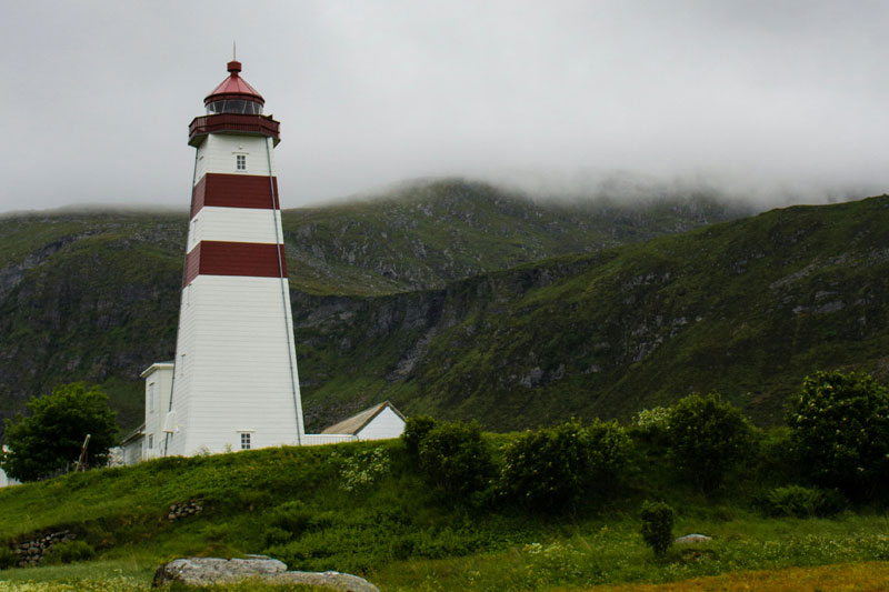 faro de alnes en la isla de godoy