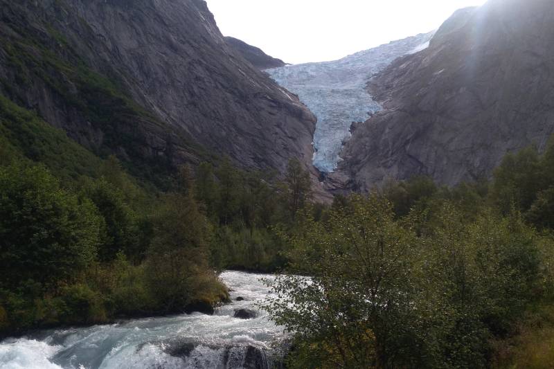 glaciar briskdalbreen